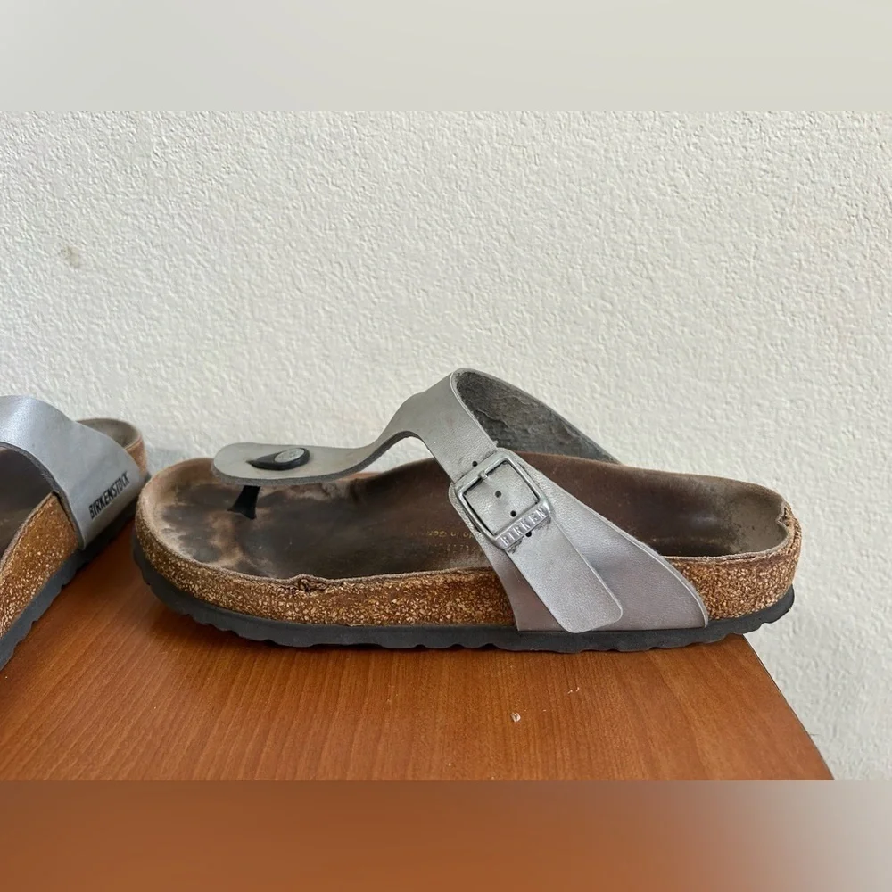 Birkenstock Gizeh Women’s Size 9 40 Metallic Slip On Birko-Flor Silver Sandal